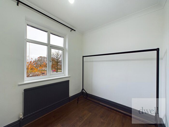 4 Bedroom Semi-Detached House To Rent In Otley Old Road, Cookridge, Leeds, LS16