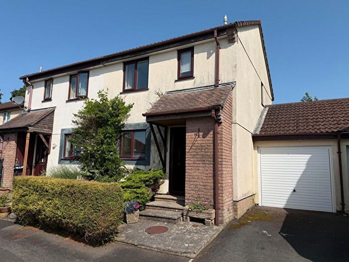 3 Bedroom Semi-Detached House For Sale In Hazeldene Close, Lee Mill, Ivybridge, PL21
