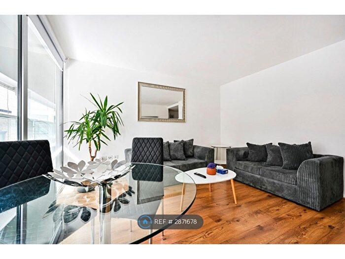 1 Bedroom Flat To Rent In The Q Building The Grove, London, E15