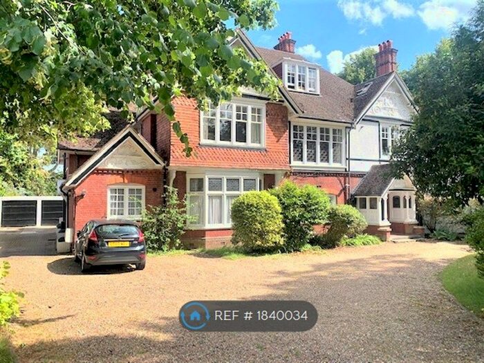 1 Bedroom Flat To Rent In Langley Avenue, Surbiton, KT6