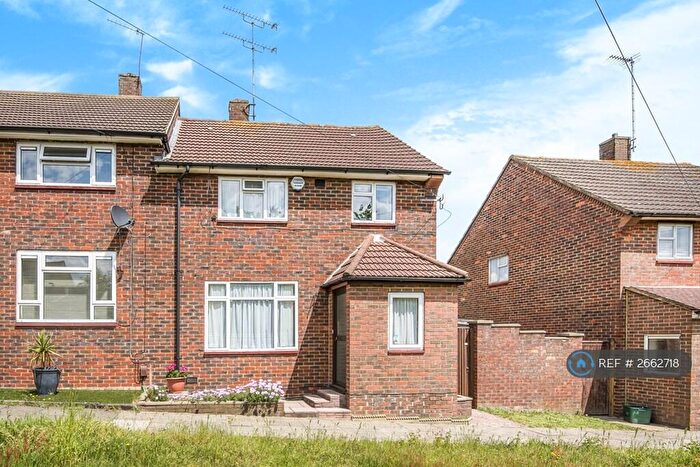 3 Bedroom End Of Terrace House To Rent In Leesons Hill, London, BR5