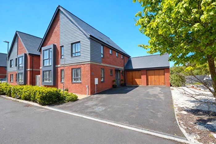 4 Bedroom Detached House For Sale In Lucius Avenue, Keynsham, Bristol, BS31