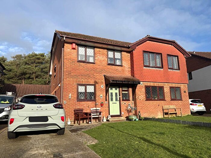 3 Bedroom Semi-Detached House For Sale In Woodlands Drive, Sandford, Wareham, BH20