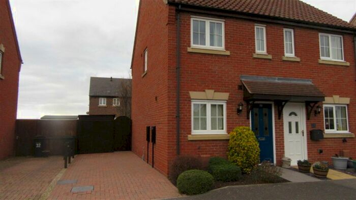 2 Bedroom Town House To Rent In Hudson Way, Skegness, PE25