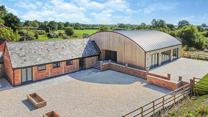 4 Bedroom Barn Conversion For Sale In Admington, Shipston-on-Stour, Warwickshire, CV36