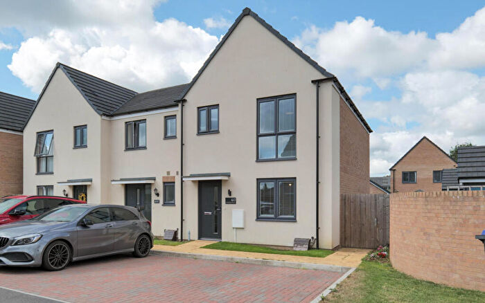 3 Bedroom End Of Terrace House For Sale In Maitland Place, Bowerhill, Melksham, SN12