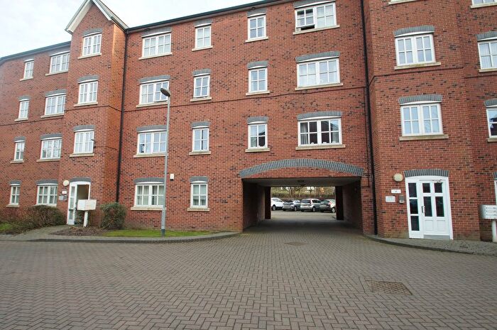 2 Bedroom Flat To Rent In Quayside, Grosvenor Wharf Road, Ellesmere Port, Cheshire., CH65