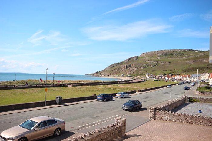 1 Bedroom Flat For Sale In West Parade, Llandudno, LL30