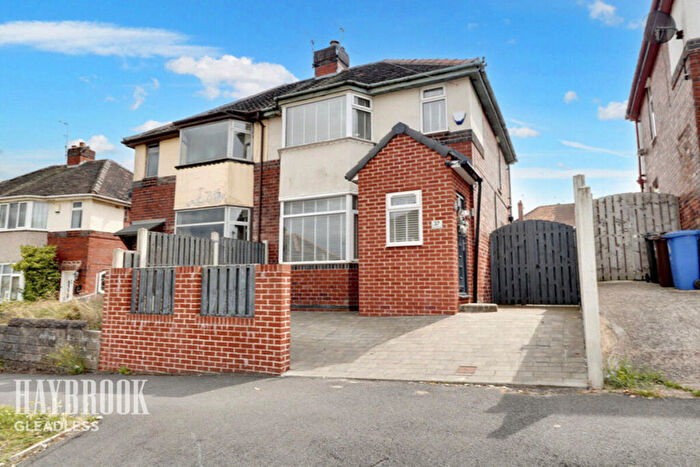 3 Bedroom Semi-Detached House For Sale In Masefield Road, Sheffield, S13