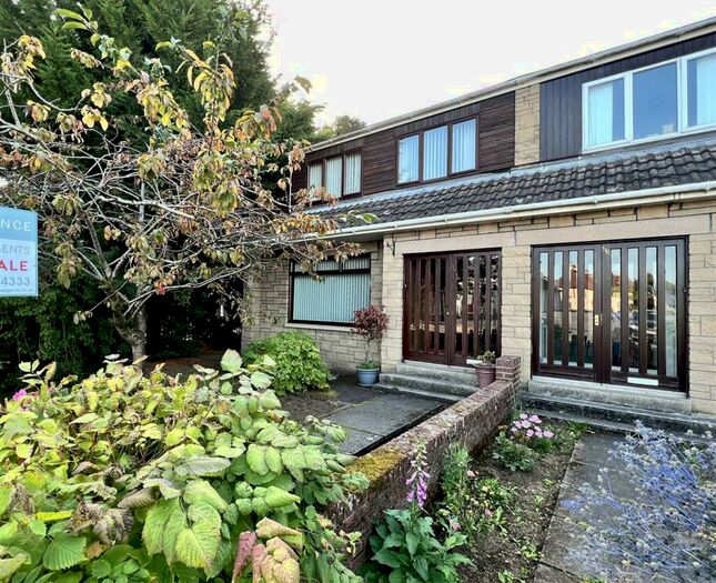 3 Bedroom Semi-Detached House For Sale In Raploch Road, Larkhall, ML9