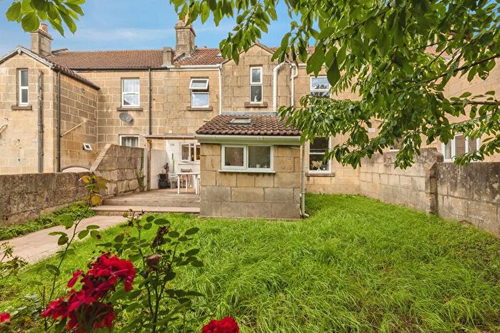 2 Bedroom Apartment For Sale In Stanley Road West, Bath, BA2