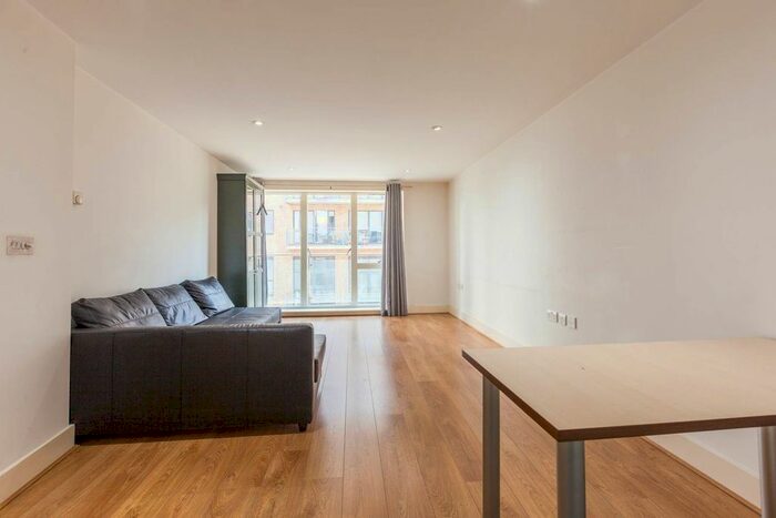 1 Bedroom Flat To Rent In Yeo Street, Bow, London, E3