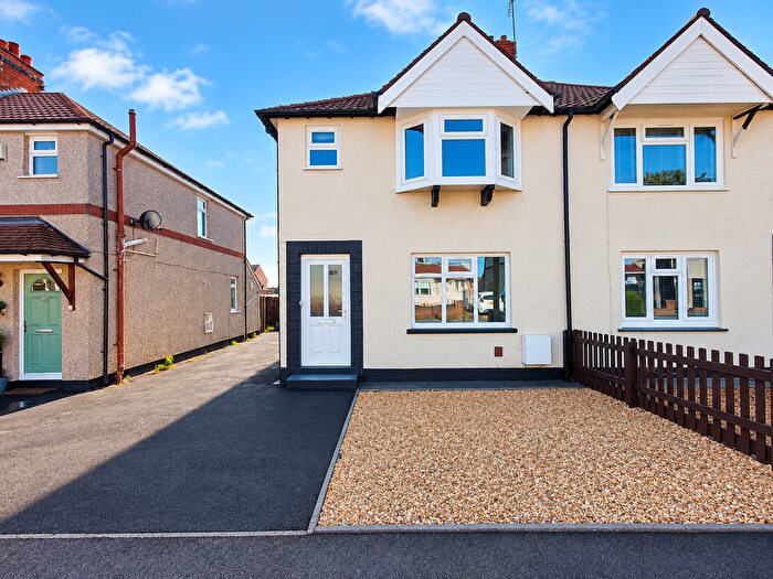 3 Bedroom Barn Conversion To Rent In Cotton Grove, Hednesford, WS12