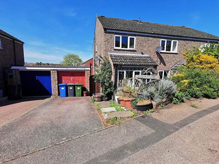2 Bedroom Semi-Detached House For Sale In Waveney Road, Bungay, NR35