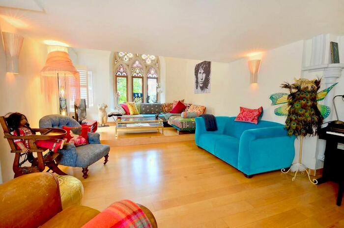 2 Bedroom House To Rent In Cromwell Avenue, Highgate, London, N6