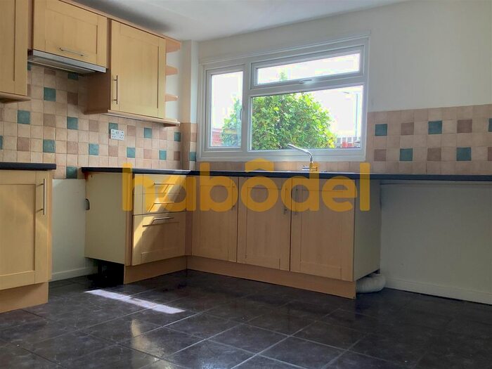 3 Bedroom Terraced House To Rent In Apollo Walk, Hull, HU8