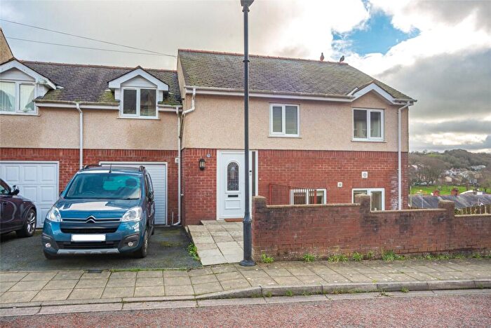 4 Bedroom Semi Detached House For Sale In Euston Road, Bangor, Gwynedd, LL57