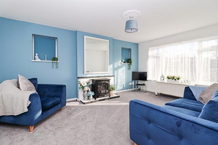 2 Bedroom Detached Bungalow For Sale In Church Vale Road, Bexhill-On-Sea, TN40