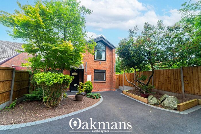 3 Bedroom Detached House For Sale In Over Mill Drive, Selly Park, Birmingham, West Midlands, B29