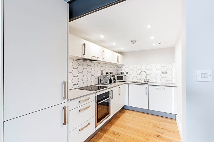 1 Bedroom Flat To Rent In Wilmer Place, London, N16