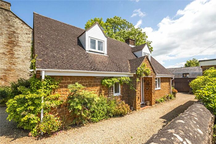 3 Bedroom Detached House For Sale In Lime Avenue, Eydon, Daventry, NN11