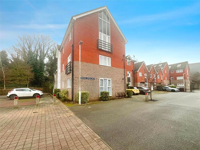 1 Bedroom Flat For Sale In Edward Vinson Drive, Faversham, Kent, ME13