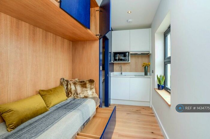 Studio To Rent In Gipsy Hill, London, SE19