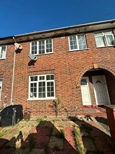 3 Bedroom Terraced House To Rent In Southcroft Road, London, SW17