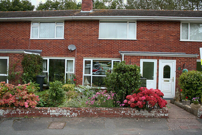 2 Bedroom Maisonette To Rent In Topsham, Exeter, EX3