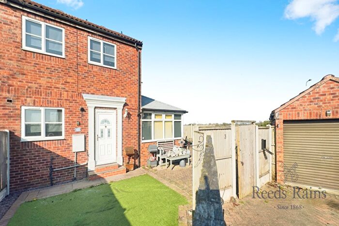 3 Bedroom Semi-Detached House For Sale In Beech Croft, Barlby, Selby, North Yorkshire, YO8