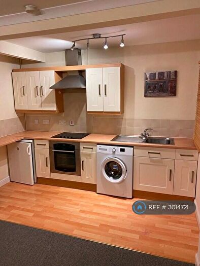1 Bedroom Flat To Rent In Hogfair Lane, Burnham, SL1