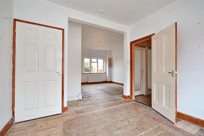 2 Bedroom Terraced House For Sale In Campbell Road, Eastleigh, SO50
