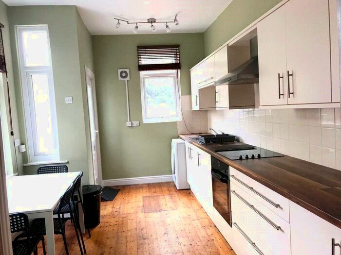4 Bedroom Terraced House To Rent In Langdale Road, Manchester, Greater Manchester, M14