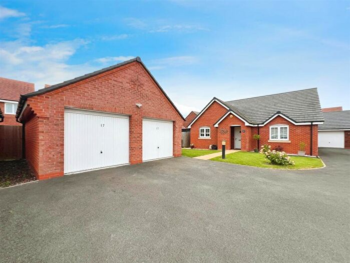 2 Bedroom Detached Bungalow For Sale In Aston Way, Sapcote, LE9