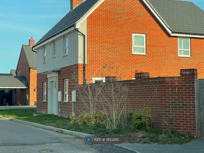 3 Bedroom Semi-Detached House To Rent In Herald Street, Broughton, Aylesbury, HP22