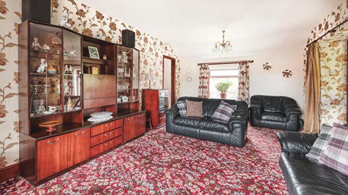 3 Bedroom Detached House For Sale In The Common, Crich, DE4