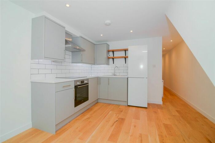 2 Bedroom Property To Rent In Sandycombe Road, Richmond, TW9