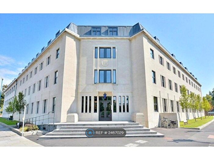 2 Bedroom Flat To Rent In The Metropolitan, Poole, BH15