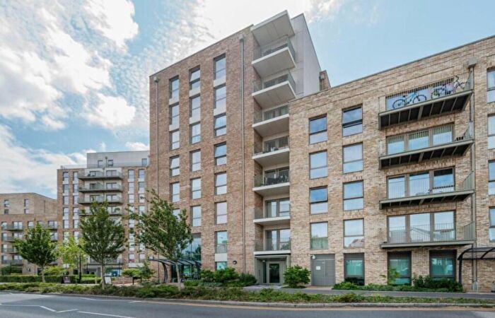 2 Bedroom Flat To Rent In Caldon Boulevard, Wembley, Middlesex, HA0