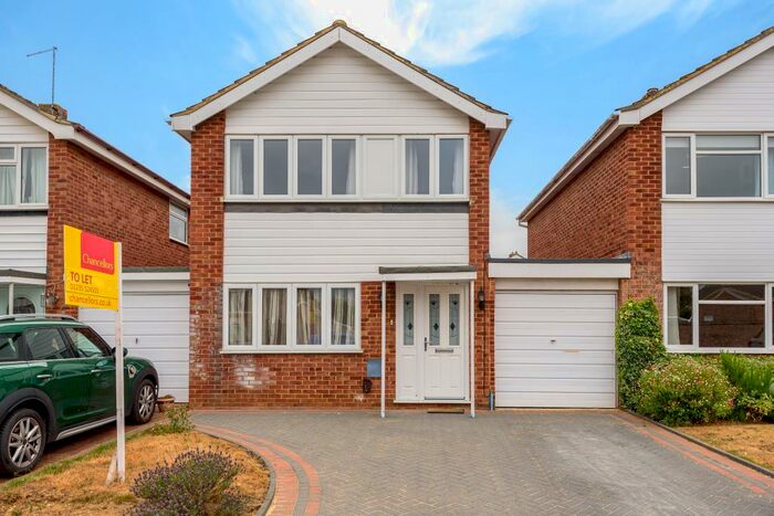 3 Bedroom Link Detached House To Rent In Kennet Road, Abingdon, OX14