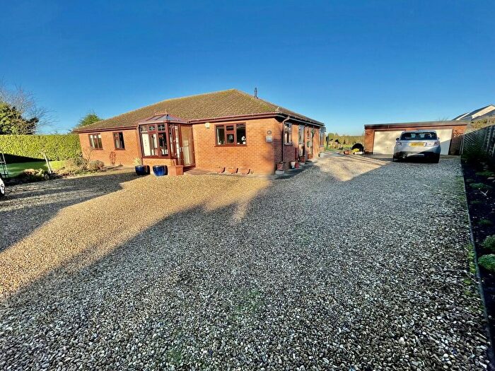 3 Bedroom Detached House For Sale In Main Road, Quadring, PE11