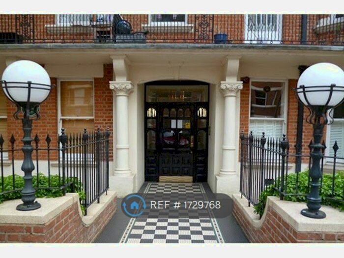 3 Bedroom Flat To Rent In Wymering Mansions, London, W9