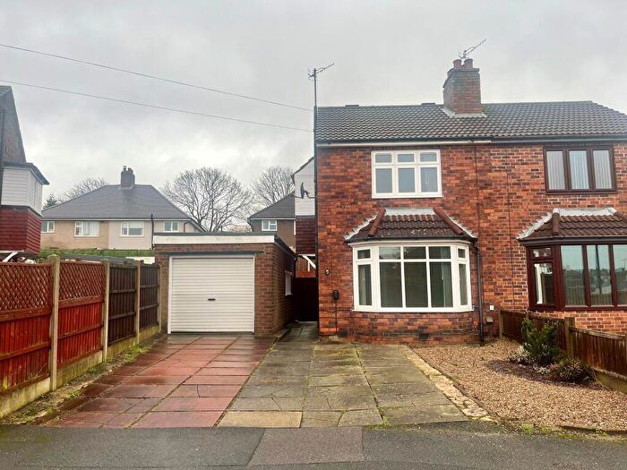 2 Bedroom House To Rent In Darwin Ave, Brockwell, Chesterfield, S40