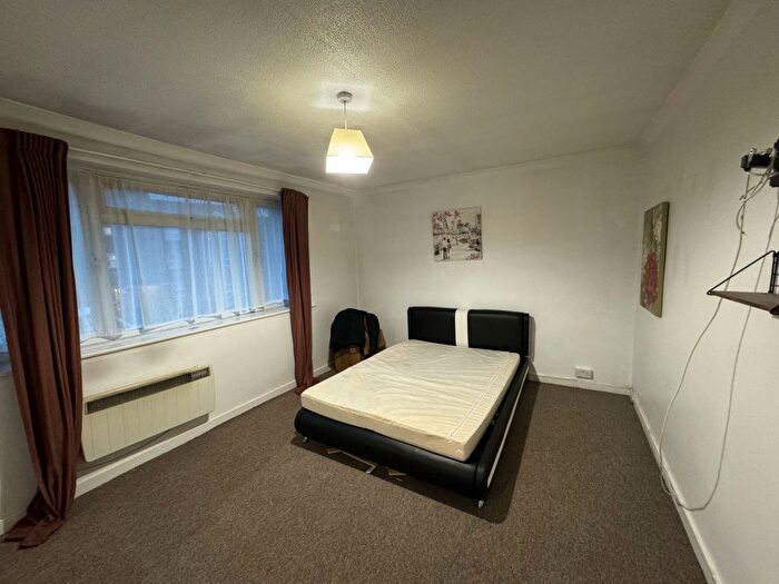 1 Bedroom Flat To Rent In Harrow Weald, HA3