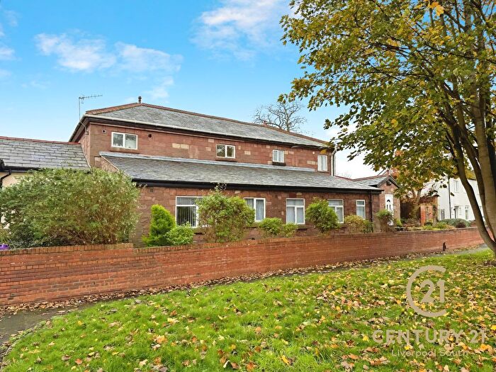 2 Bedroom Flat To Rent In Springwood Court, Liverpool, L19