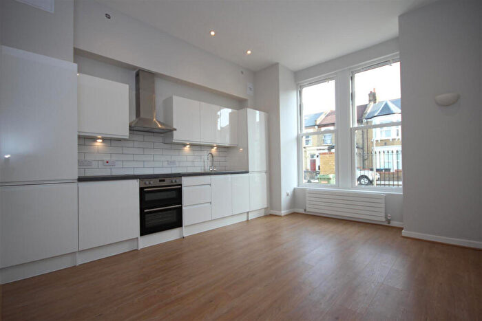 1 Bedroom Flat To Rent In Manor Park Road, London, NW10