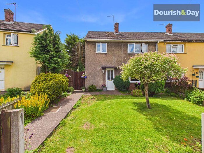 3 Bedroom Semi-Detached House For Sale In Bagots Oak, Stafford, ST17