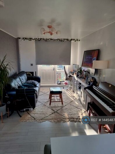 2 Bedroom Flat To Rent In Dixon Way, London, NW10