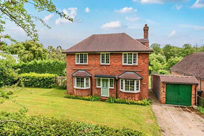 3 Bedroom Detached House For Sale In Kemishford, Worplesdon, GU22