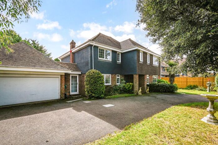 4 Bedroom Detached House For Sale In Pelham Gardens, Folkestone, Kent, CT20